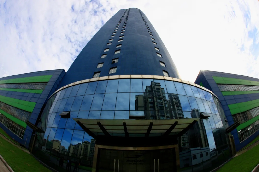 1594083741324545.jpg 640.webp (3).jpg