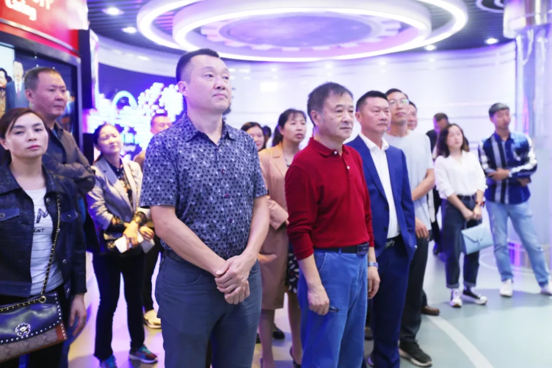 1600931549715403.jpg 640.webp (3).jpg