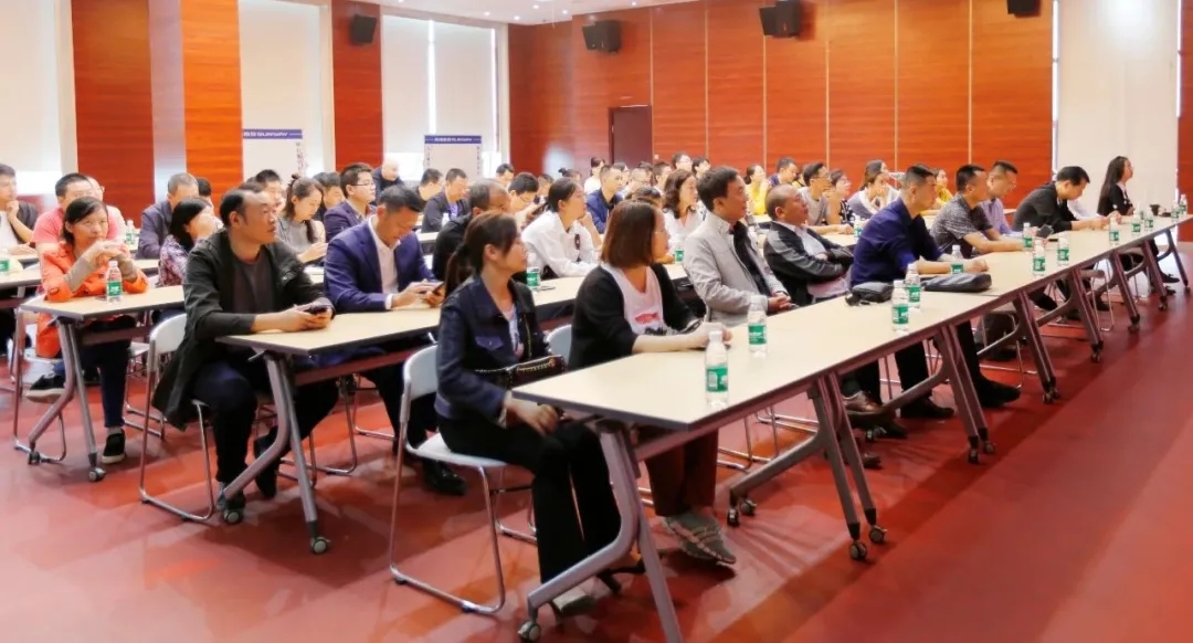 1600931587122339.jpg 640.webp (5).jpg